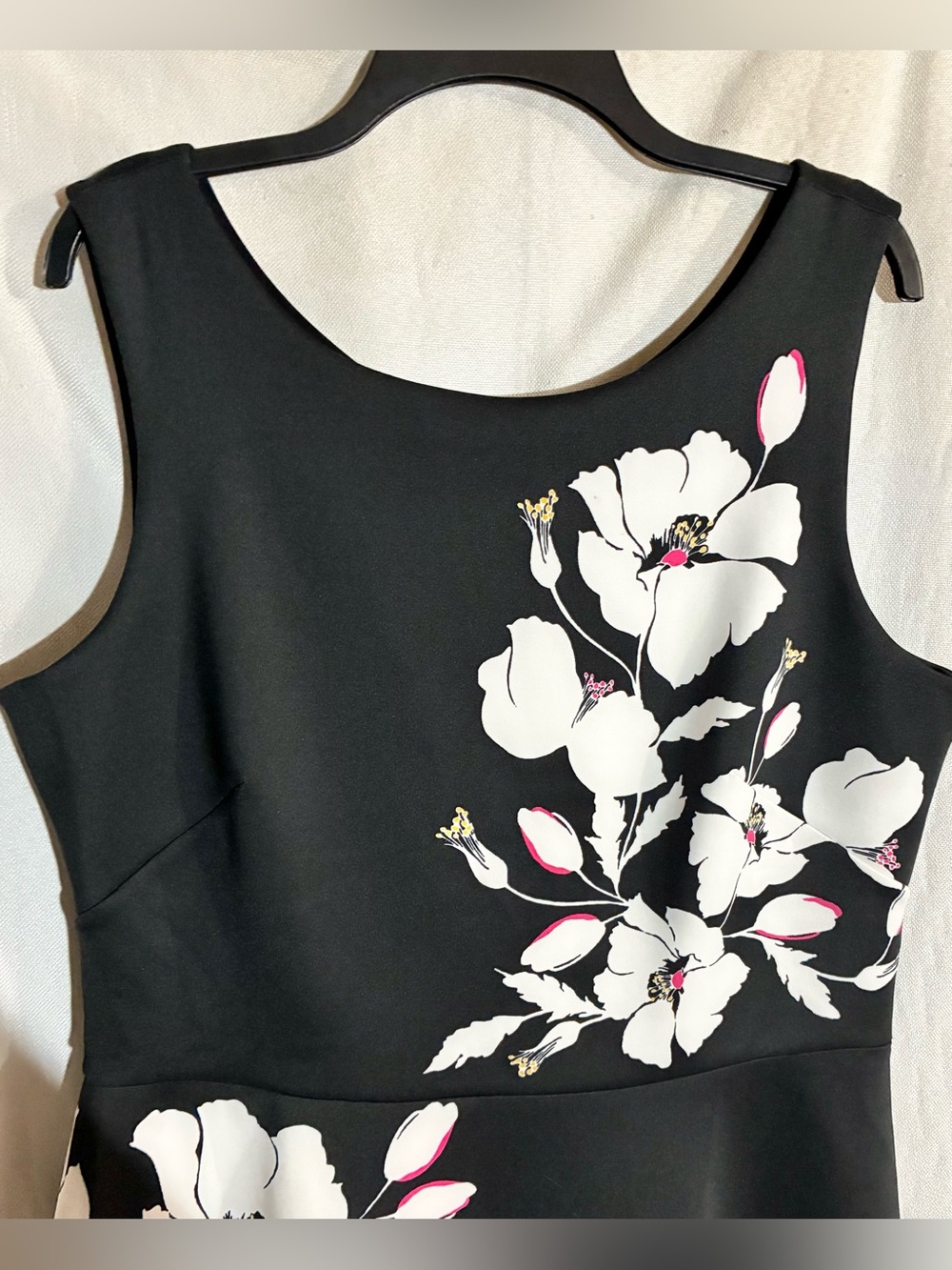 White House Black Market white Floral Scuba Dress Sz 14 Fit & Flare - Picture 8 of 9